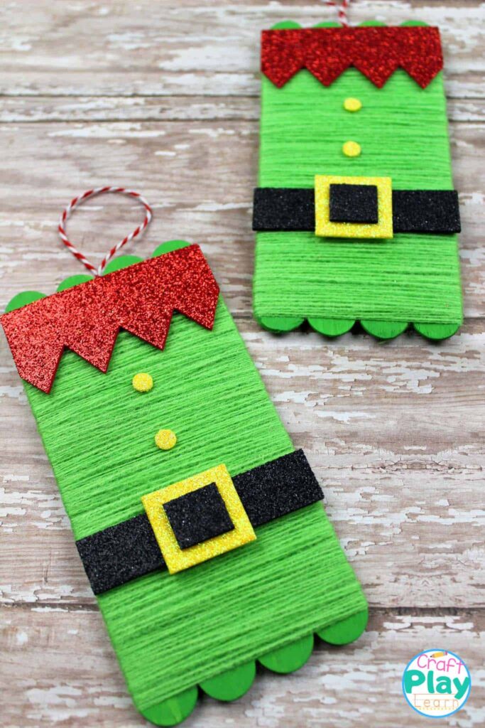 Looking for super easy and cheap DIY Christmas craft projects? These cute Christmas crafts are so easy anyone can do them- even the kids can help! Whether you're looking for Christmas DIY decor ideas to make your home decorations more festive or the best DIY Christmas gifts for family & friends, we’ve you covered with these tips and hacks #christmasdiycrafts #diychristmasdecorations #christmasdecor