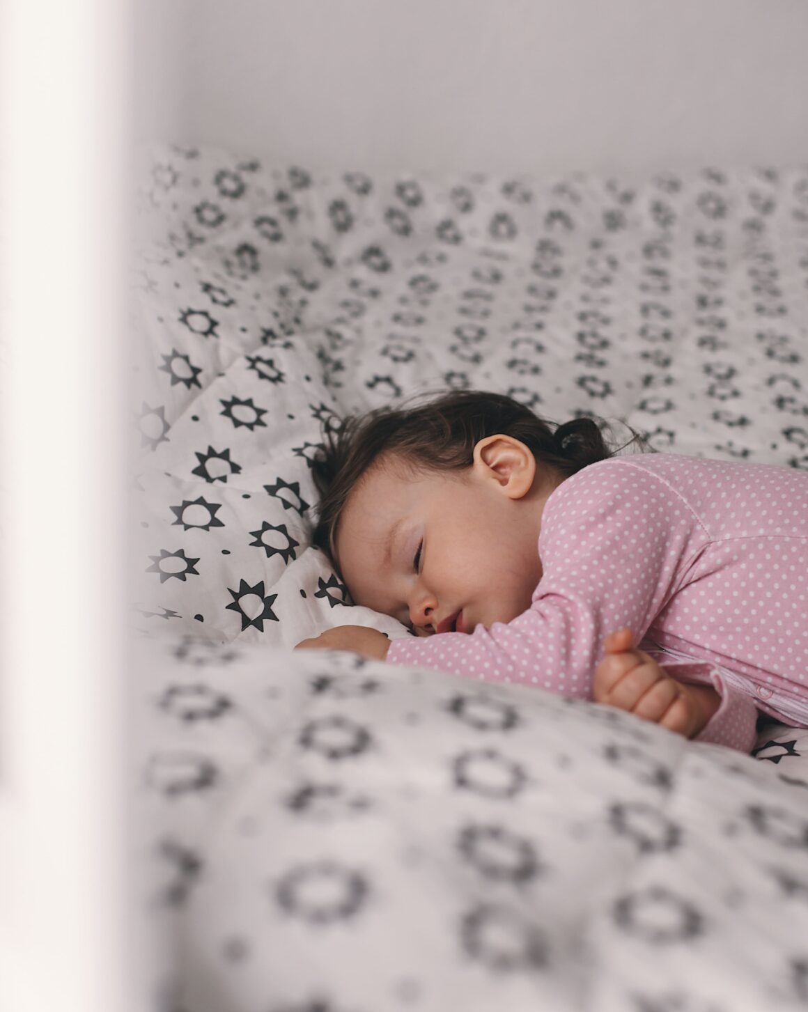 Why Do Diapers Leak At Night? (10 Steps To Prevent It!) MOMtivational