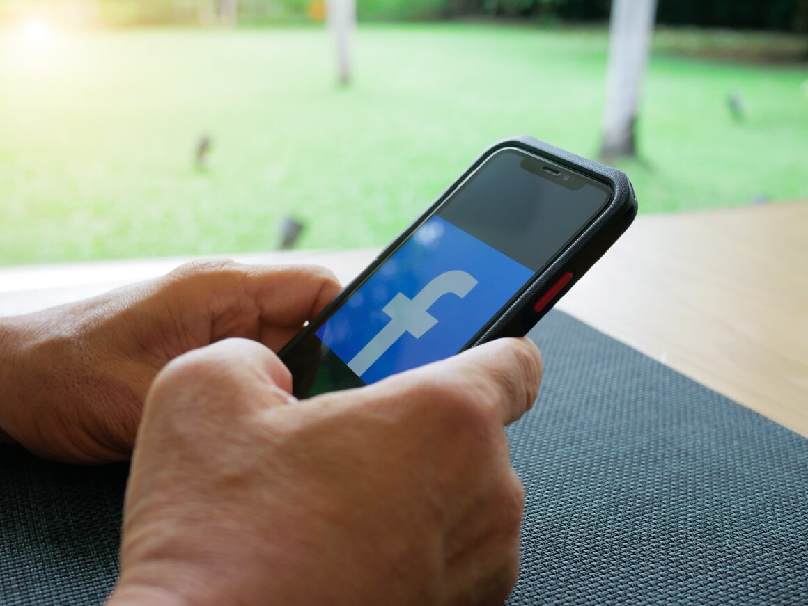 12 Unique & Fun Ways To Announce Baby Gender on Facebook