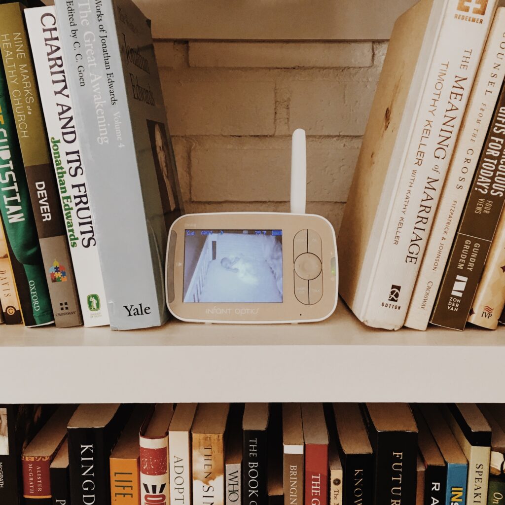 Where To Put Baby Monitor Camera? (4 WAYS!) MOMtivational