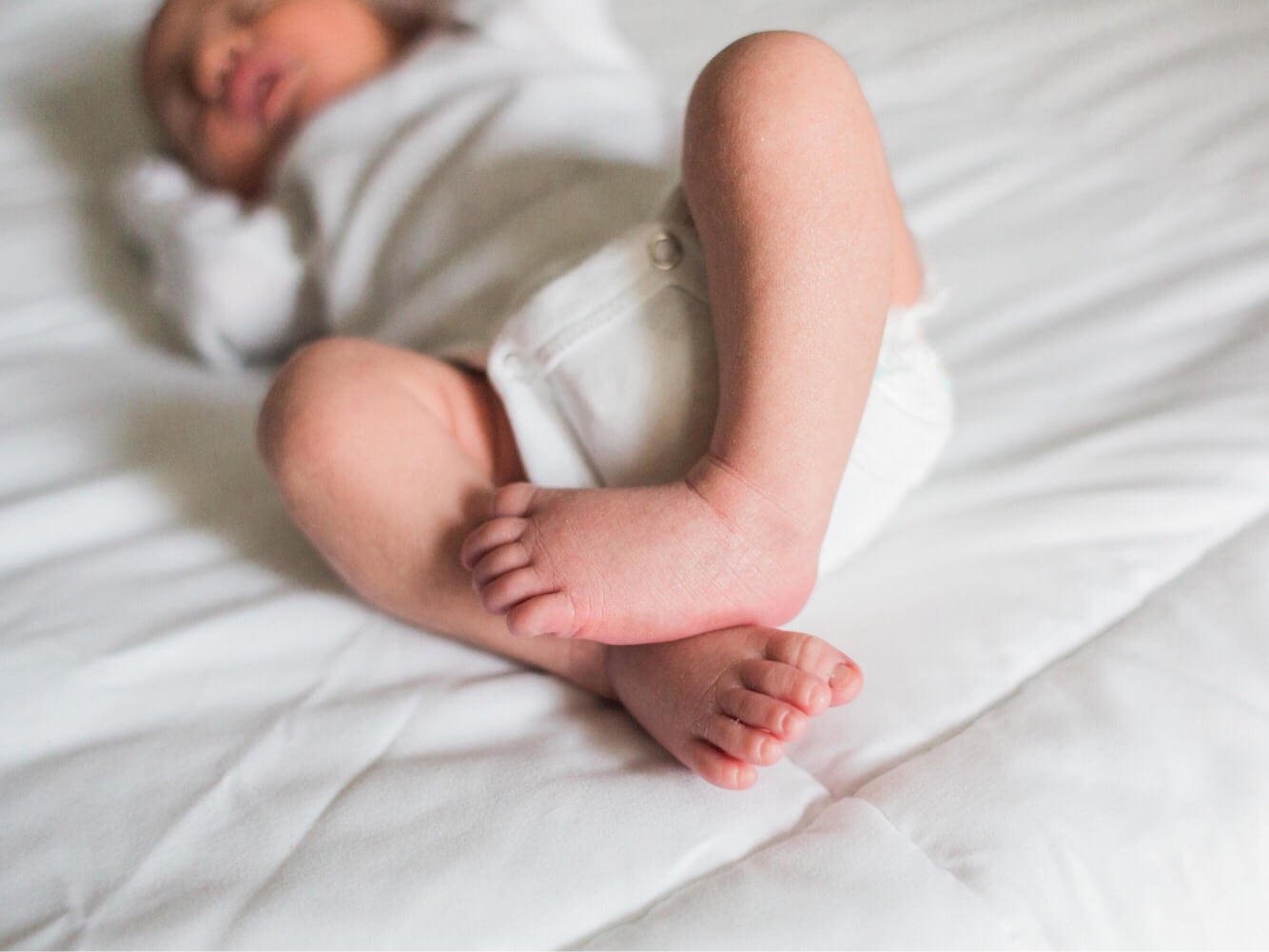 When Do Babies Stop Scratching Their Face? (+4 PREVENTION TIPS)