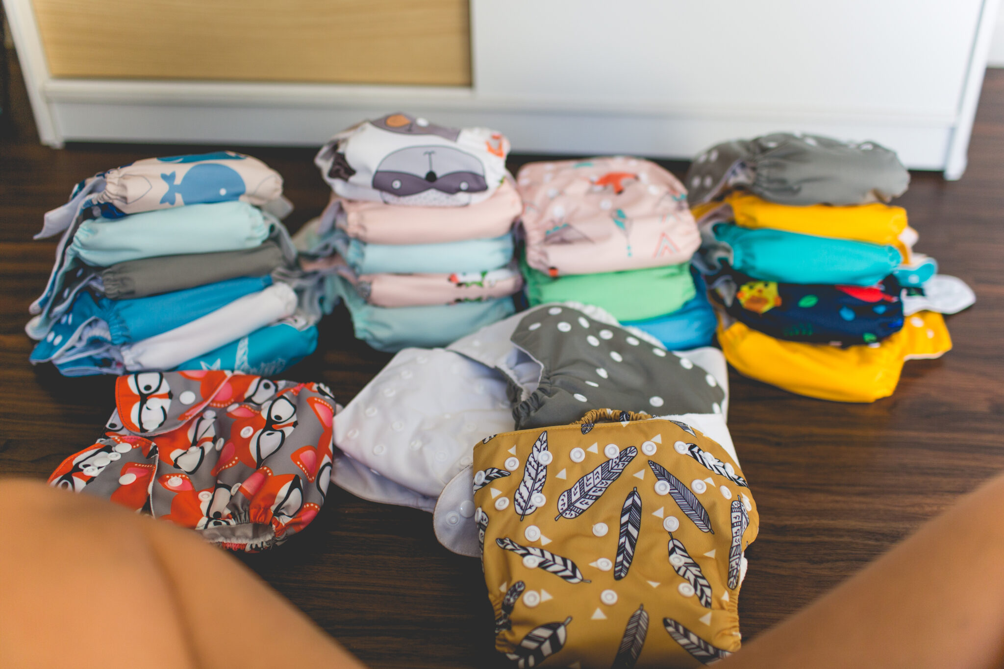 How Many Burp Cloths Do I Need? (EXPERIENCED MOM ANSWERS)