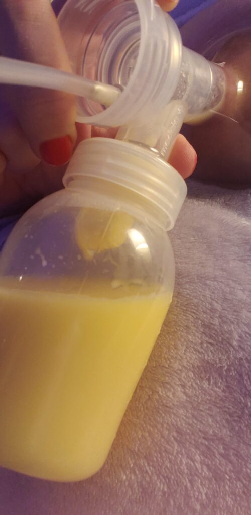 What Are The Mistakes You Make While Breastfeeding And Pumping At The Same Time?