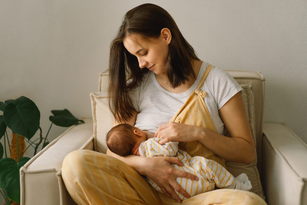 newborn-baby-boy-sucking-milk-from-mothers-breast-portrait-of-mom-and-breastfeeding-baby-concept-of - Will A Clogged Milk Duct Eventually Dry Up?