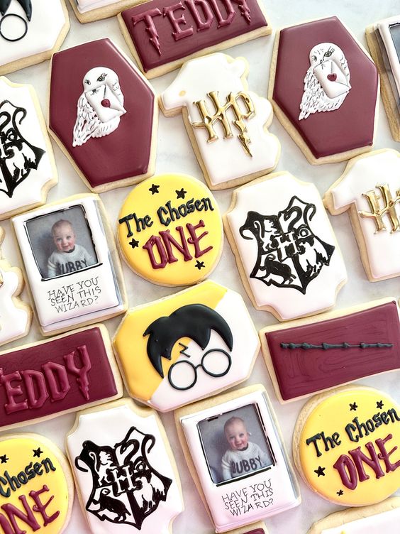 Harry Potter-inspired birthday cookies