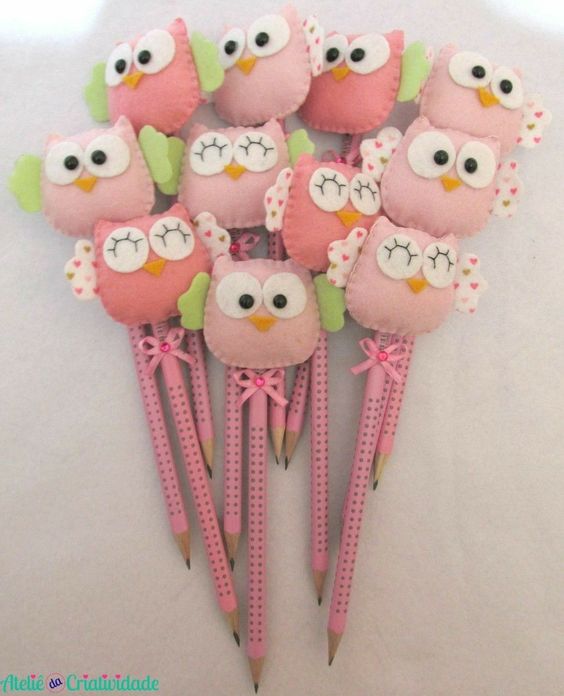 DIY felt owl pencil toppers in pink color