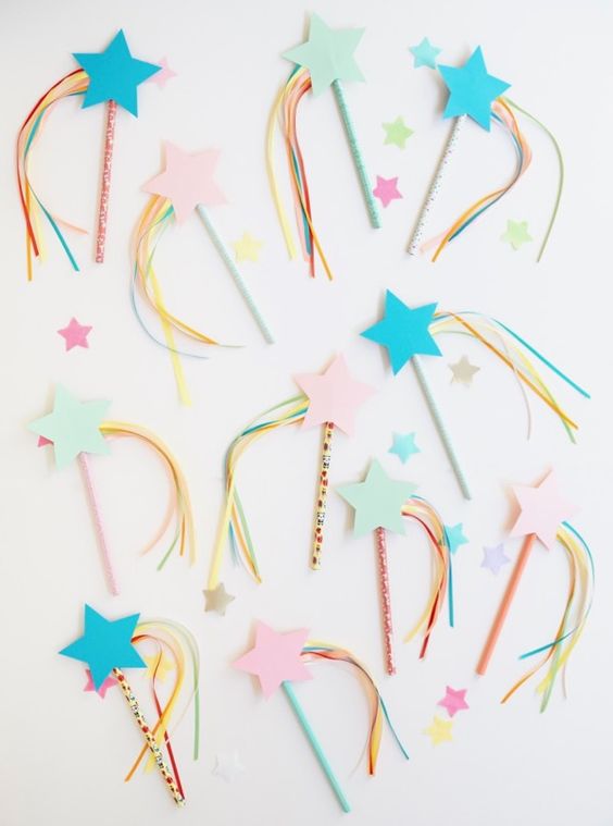 DIY paper shooting stars pencil toppers in pastel colors